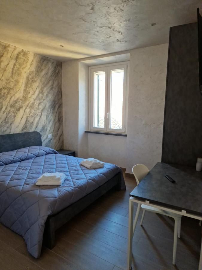 Piazza Duomo Hotel Tuscania Luaran gambar