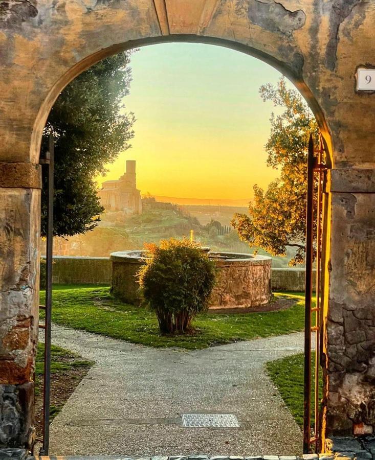 Piazza Duomo Hotel Tuscania Luaran gambar