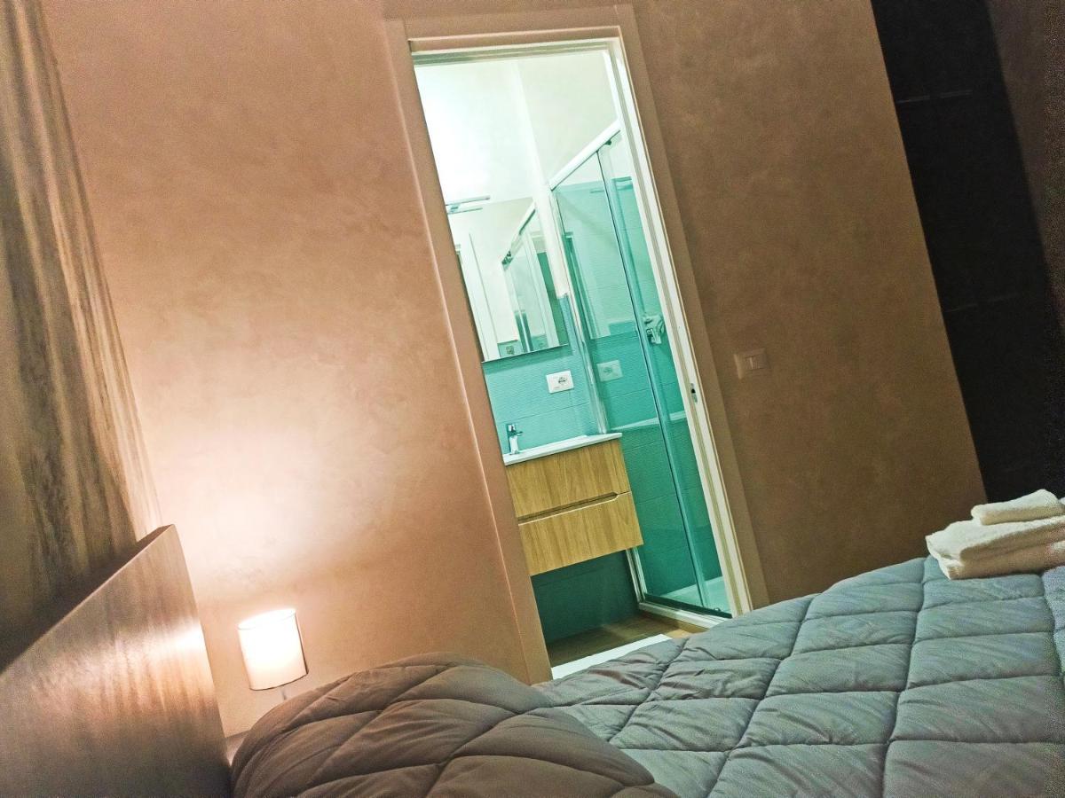 Piazza Duomo Hotel Tuscania Luaran gambar